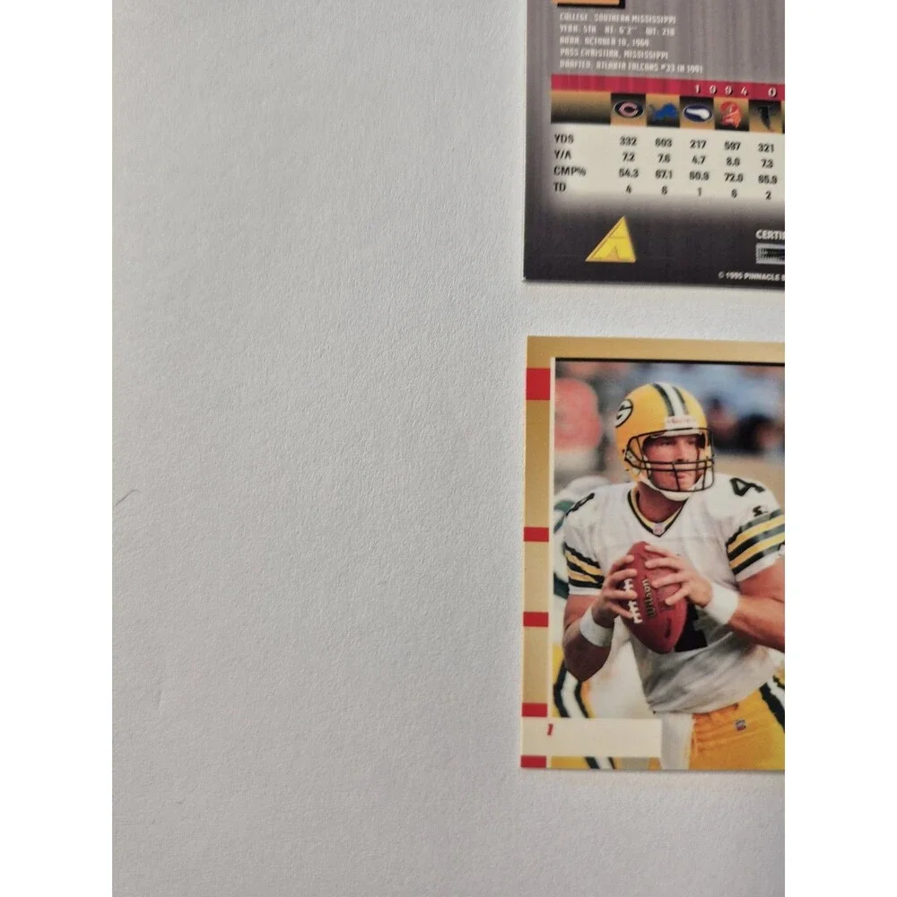 Brett Favre 2 Card Lot 1995 Pinnacle Select Certified & Bowman's Best Green Bay